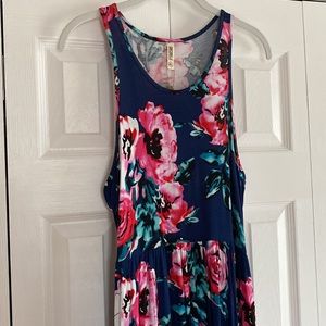 Floral Maxi Dress!